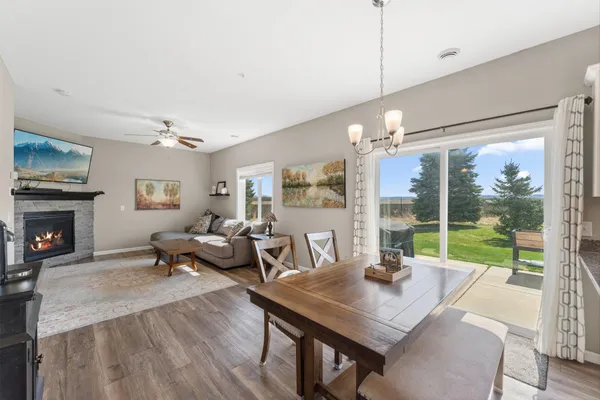 $329,900 | 4312 Blakewood Drive, Shakopee, MN 55379