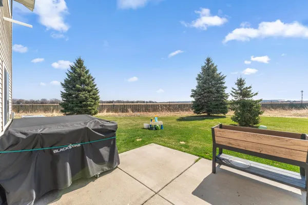 $329,900 | 4312 Blakewood Drive, Shakopee, MN 55379