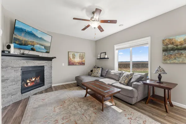 $329,900 | 4312 Blakewood Drive, Shakopee, MN 55379