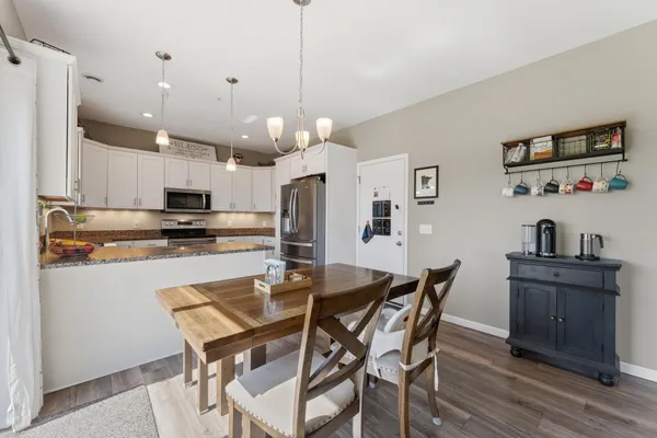 $329,900 | 4312 Blakewood Drive, Shakopee, MN 55379