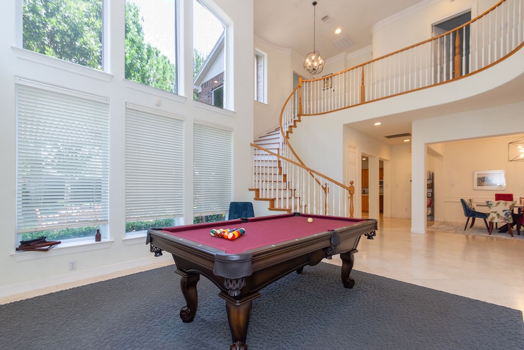3011 Bonnebridge Way Boulevard Houston, TX 77082 - Photo 10 of 45 a room with pool table and windows