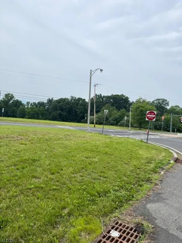 $275,000 | 304 Highway 31, Hopewell, NJ 08525