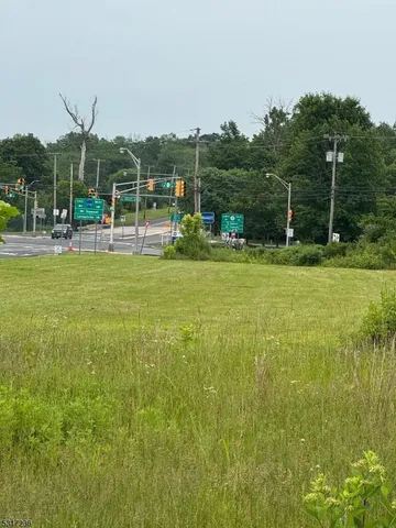 $275,000 | 304 Highway 31, Hopewell, NJ 08525