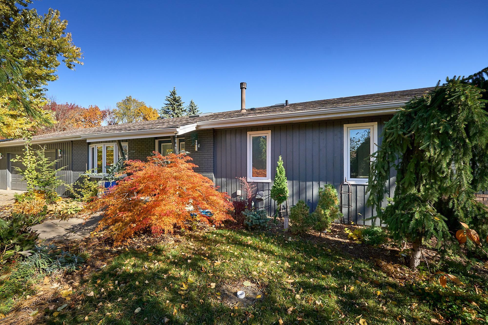 7870 Ranchview Lane North Maple Grove, MN 55311 - Photo 3 of 30