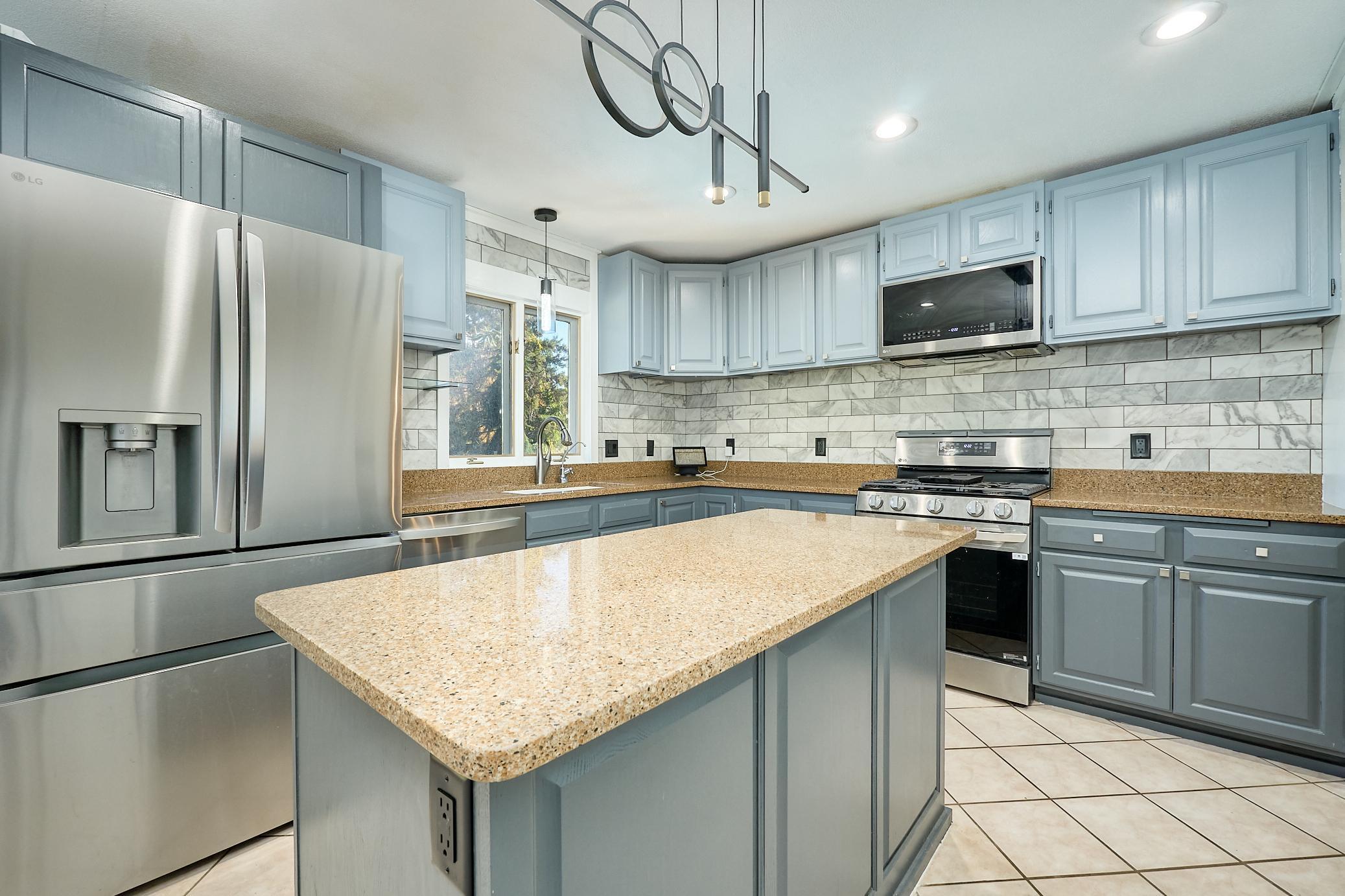 7870 Ranchview Lane North Maple Grove, MN 55311 - Photo 8 of 30