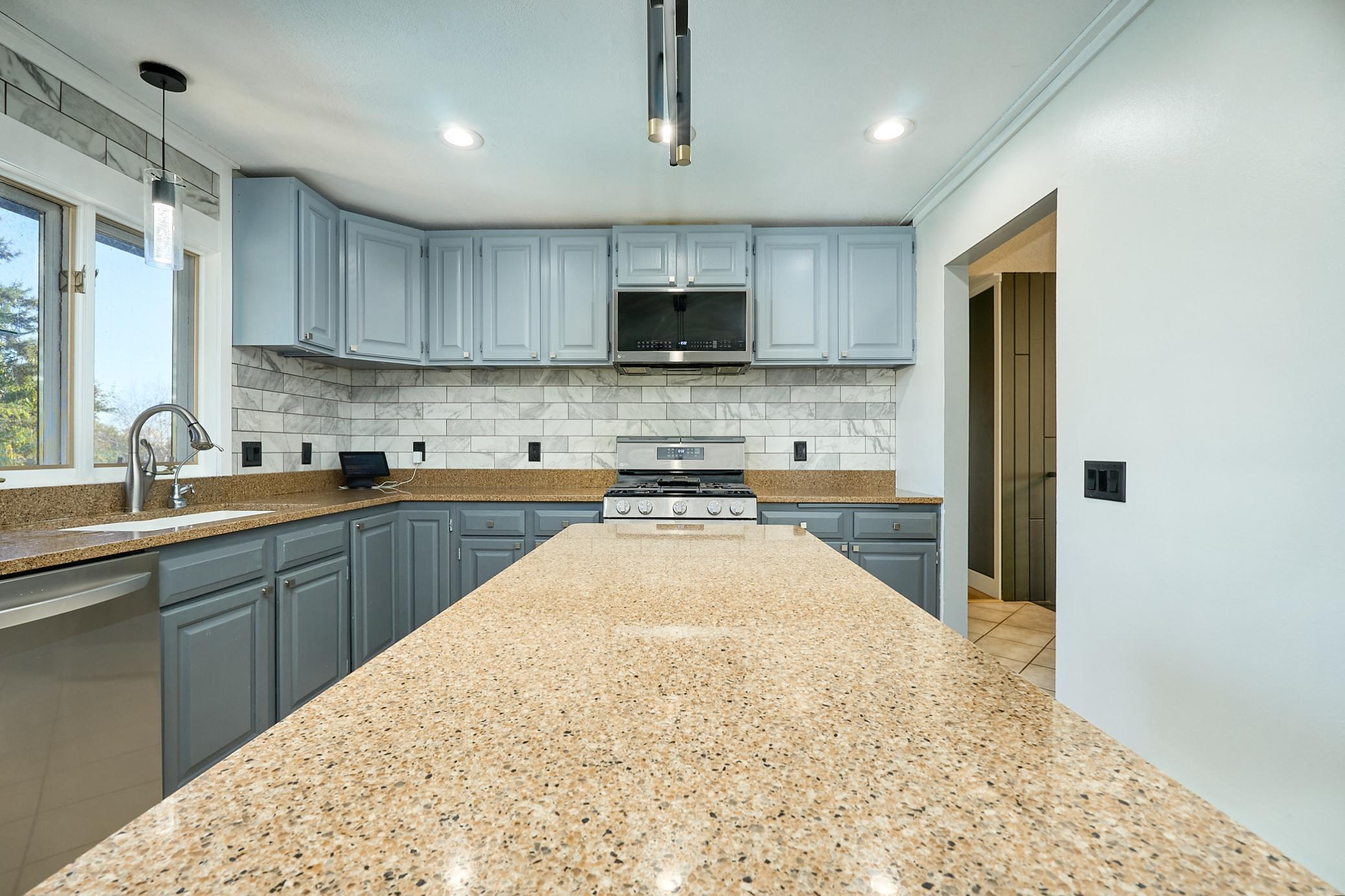 7870 Ranchview Lane North Maple Grove, MN 55311 - Photo 9 of 30