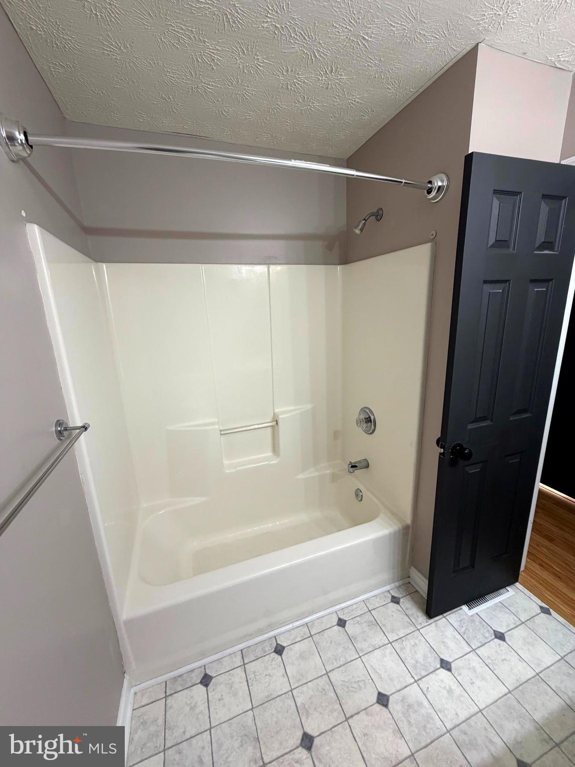 133 Woodrow Road Winchester, VA 22602 - Photo 15 of 42 Upper Hall Bathroom