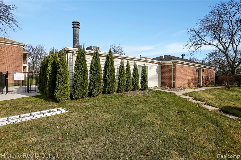 29656 Middlebelt Road, Unit 1403 Farmington Hills, MI 48334 - Photo 38 of 39
