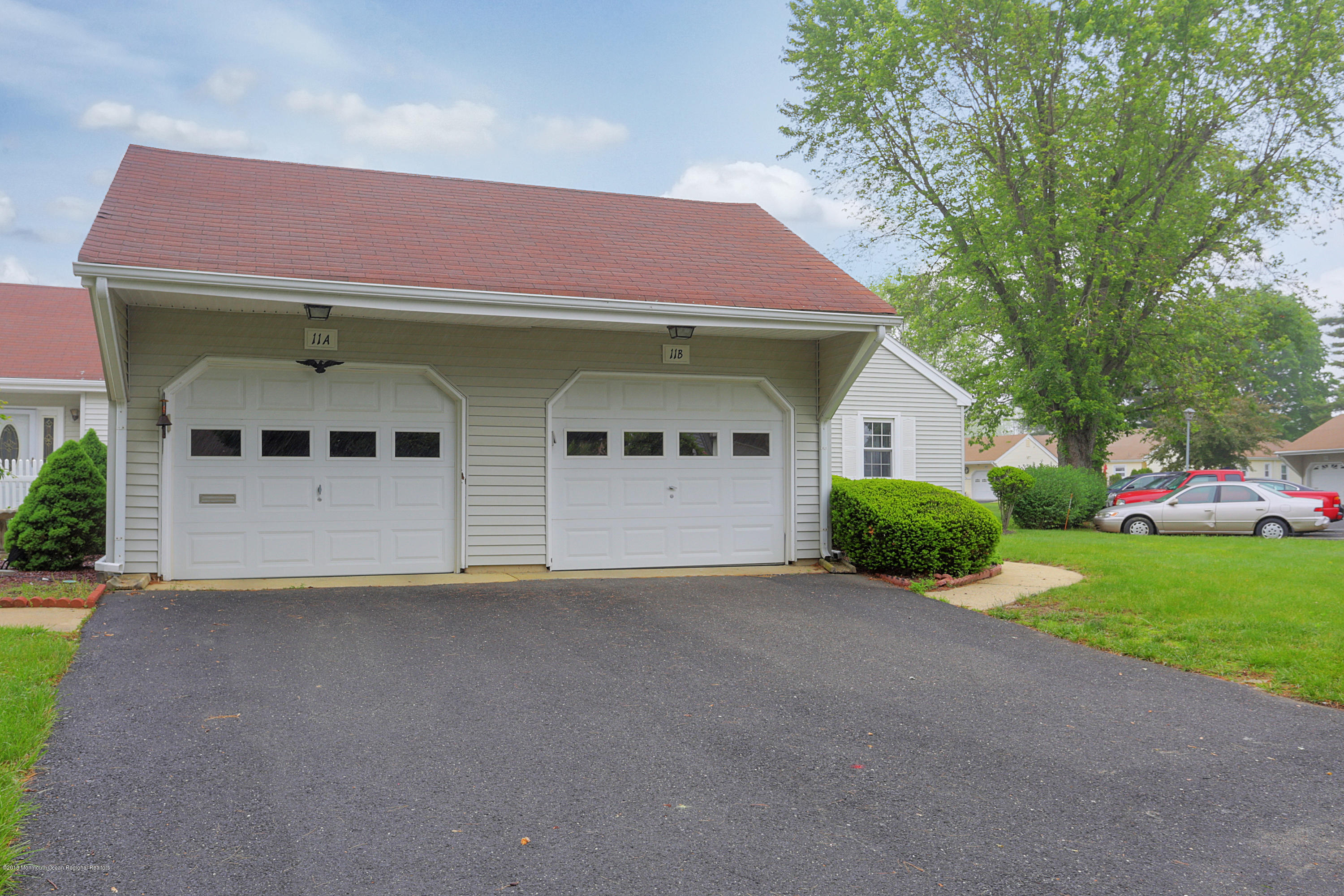 11 B Zacatin Road, Unit 1000 Freehold, NJ 07728 - Photo 15 of 18 IMG_8702_3_4_5_6