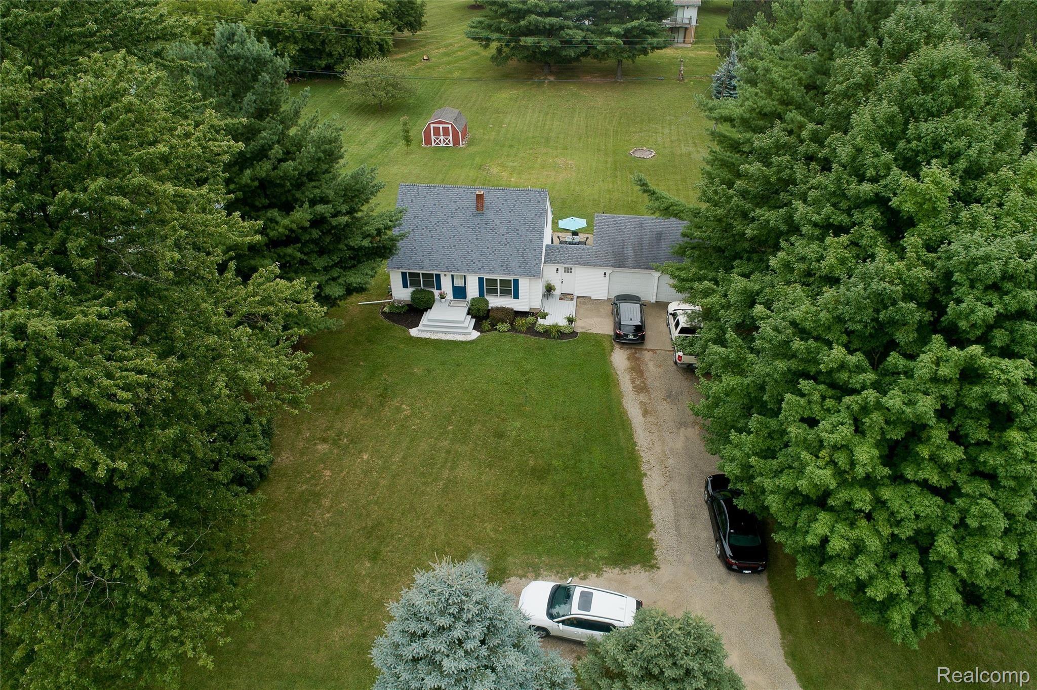 958 North Wilder Road Lapeer, MI 48446 - Photo 48 of 48 DJI_0809.jpg