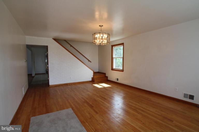 8511 Coco Road Rosedale, MD 21237 - Photo 3 of 30 Living Room