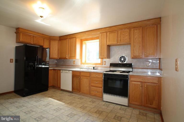 8511 Coco Road Rosedale, MD 21237 - Photo 5 of 30 Kitchen
