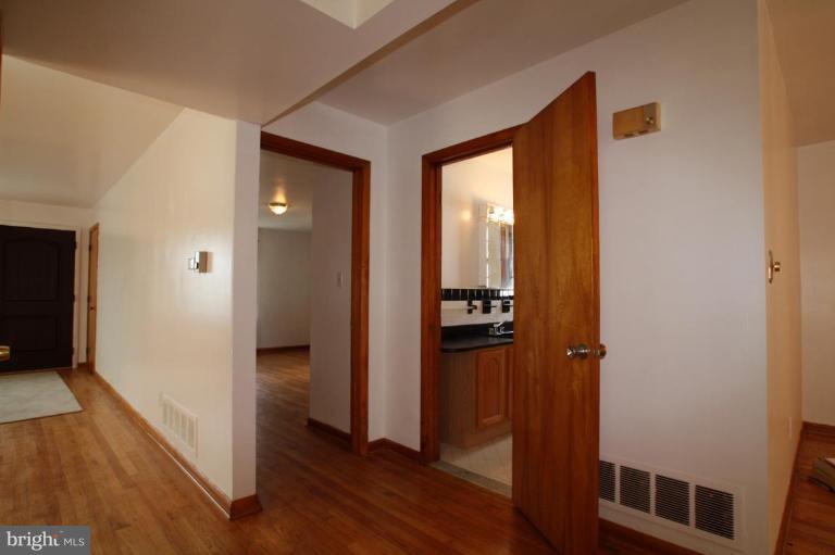 8511 Coco Road Rosedale, MD 21237 - Photo 9 of 30 Hallway