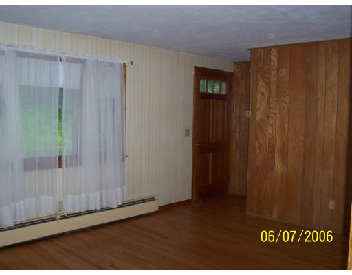 121 Lloyd Avenue Springfield, MA 01119 - Photo 5 of 7 Gallery Image 5