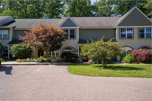 $499,000 | 53 Northshore Drive, Burlington, VT 05408