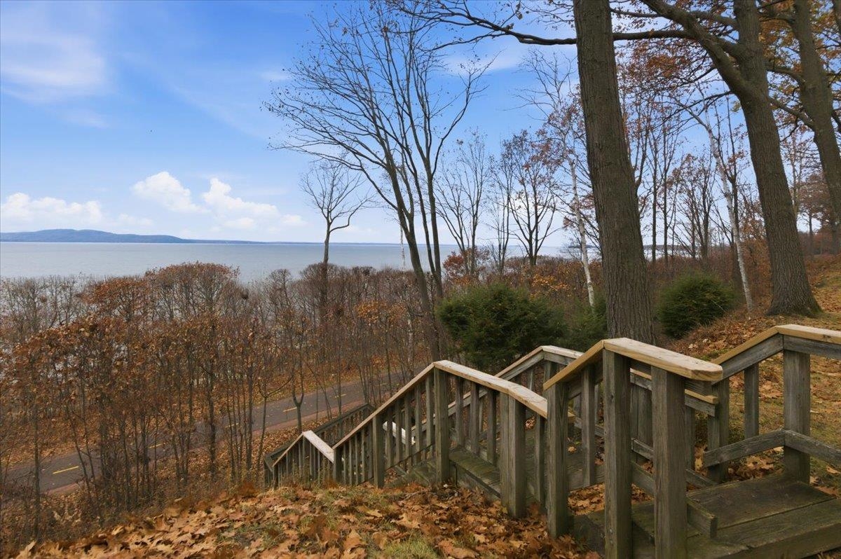 53 Northshore Drive Burlington, VT 05408 - Photo 7 of 60