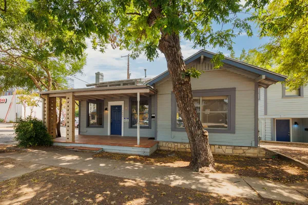$2,400 | 1805 Nueces Street, Austin, TX 78701
