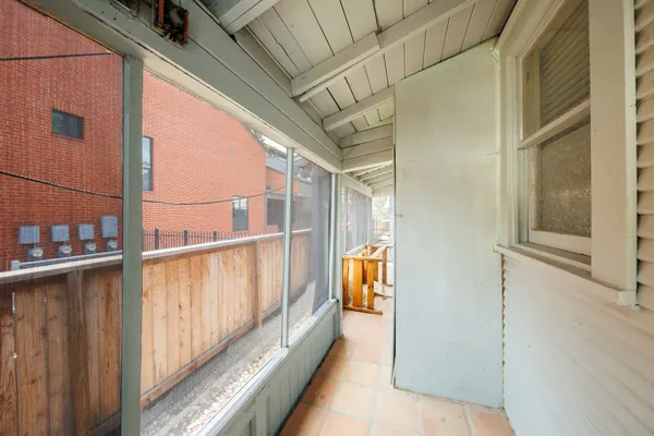 $2,400 | 1805 Nueces Street, Austin, TX 78701