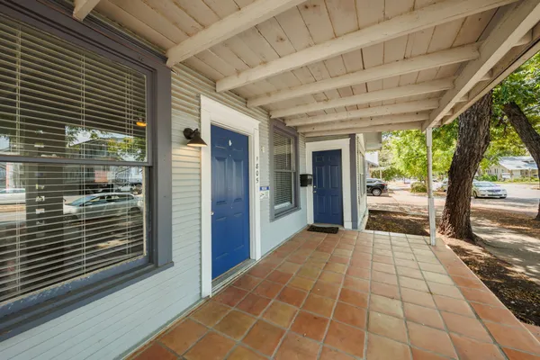 $2,400 | 1805 Nueces Street, Austin, TX 78701