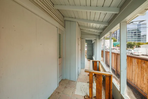 $2,400 | 1805 Nueces Street, Austin, TX 78701
