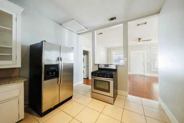 $2,400 | 1805 Nueces Street, Austin, TX 78701
