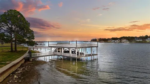 a view of a lake with houses