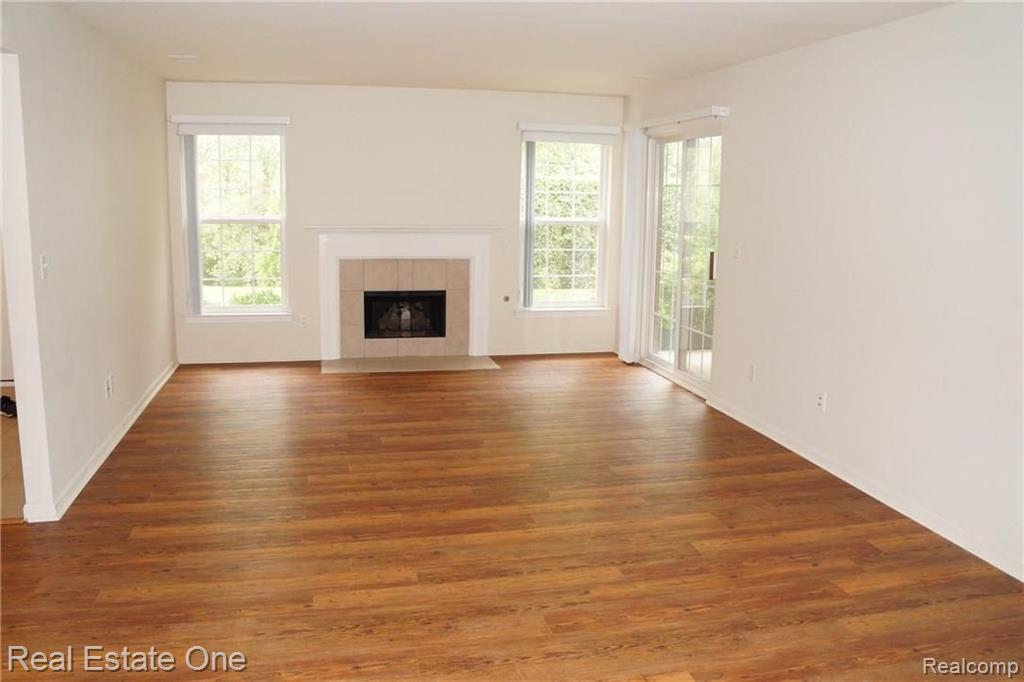 3562 Tremonte Circle, Unit 127 Rochester, MI 48306 - Photo 2 of 24