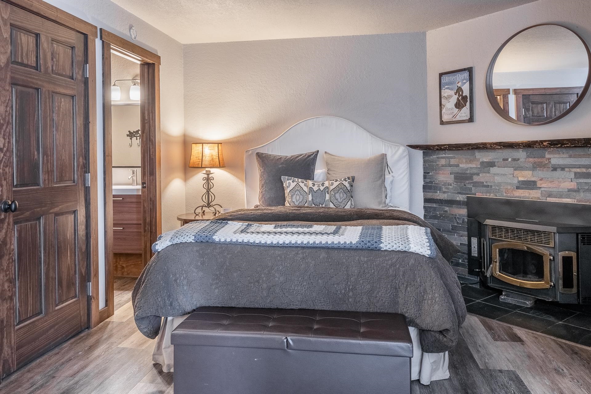 2289 Sierra Nevada Road, Unit F8 Mammoth Lakes, CA 93546 - Photo 15 of 23