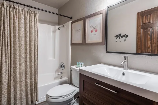 $379,000 | 2289 Sierra Nevada Road, Unit F8, Mammoth Lakes, CA 93546