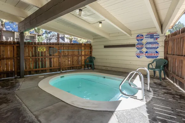 $379,000 | 2289 Sierra Nevada Road, Unit F8, Mammoth Lakes, CA 93546