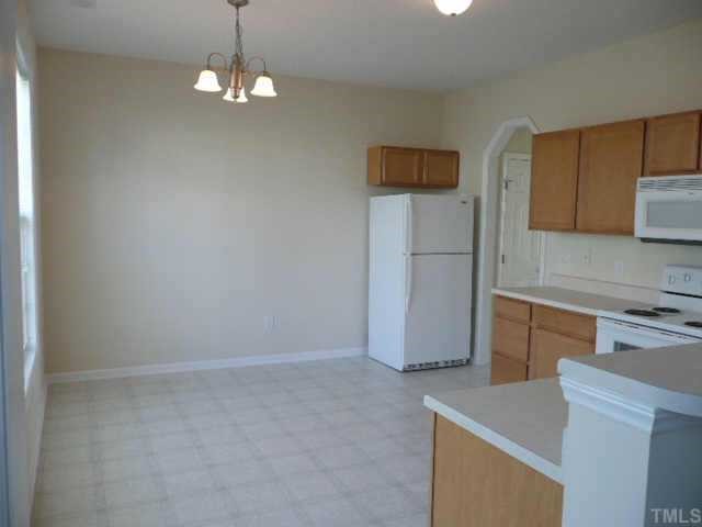 5947 Brambleberry Way Raleigh, NC 27616 - Photo 7 of 8 Eat in kitchen