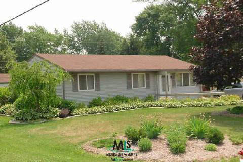 3215 Eastern Rochester, MI 48307 - Photo 1 of 9 516995.JPG
