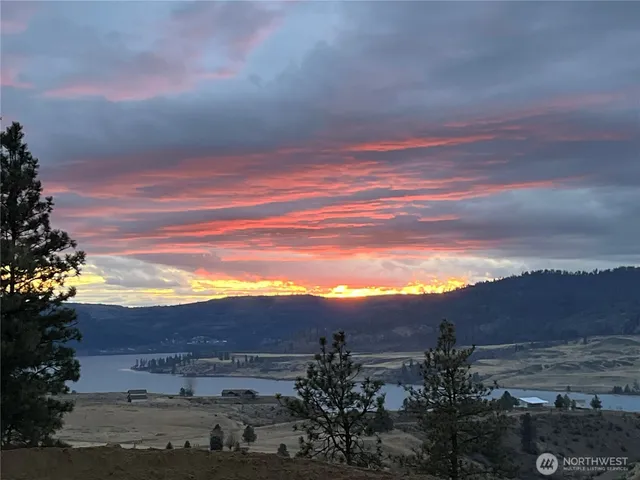 $130,000 | 0 Miles Creston Road North, Unit LOT 2, Davenport, WA 99122