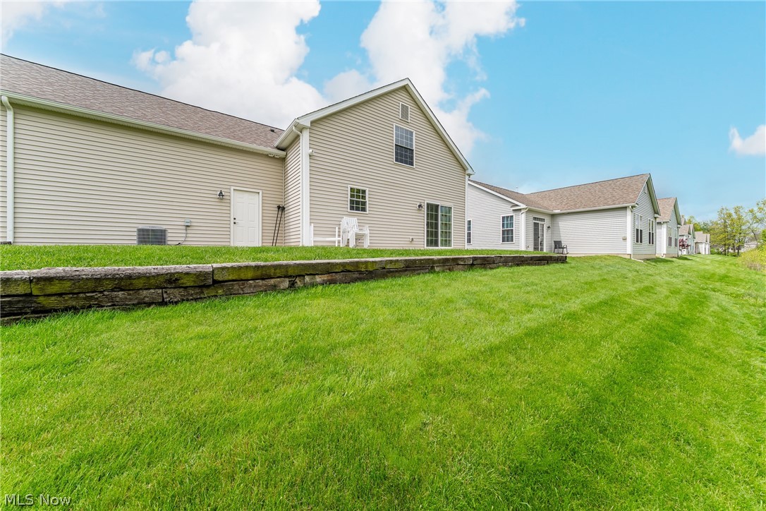 8708 Wakefield Run North Ridgeville, OH 44039 - Photo 39 of 42