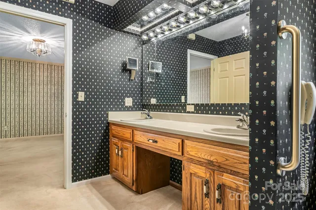 $485,000 | 200 Woodland Drive, Marion, NC 28752