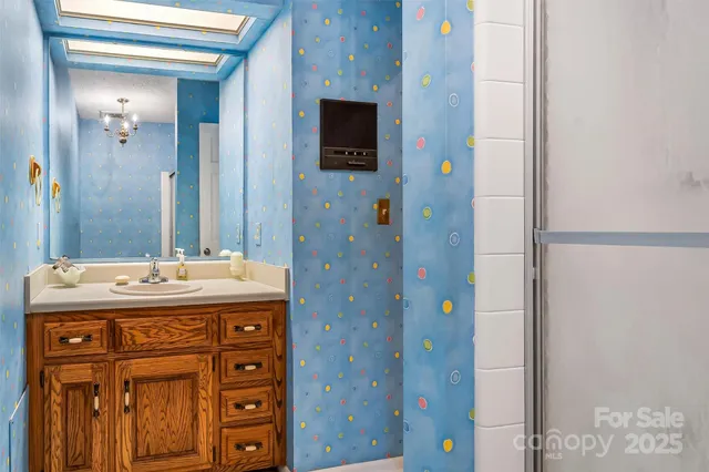 $485,000 | 200 Woodland Drive, Marion, NC 28752