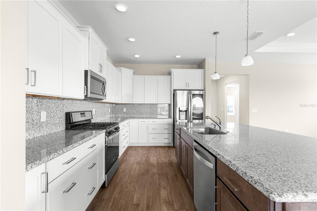 10458 Southwest 98th Place Road Ocala, FL 34481 - Photo 12 of 41