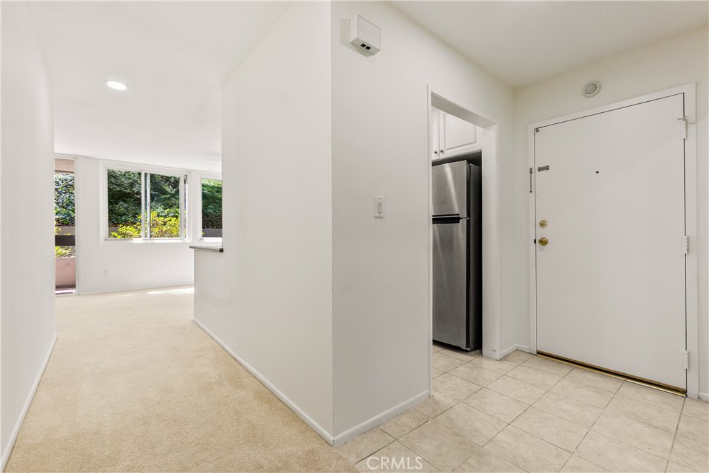 28121 Highridge Road, Unit 211 Rancho Palos Verdes, CA 90275 - Photo 4 of 45 Gallery Image 4