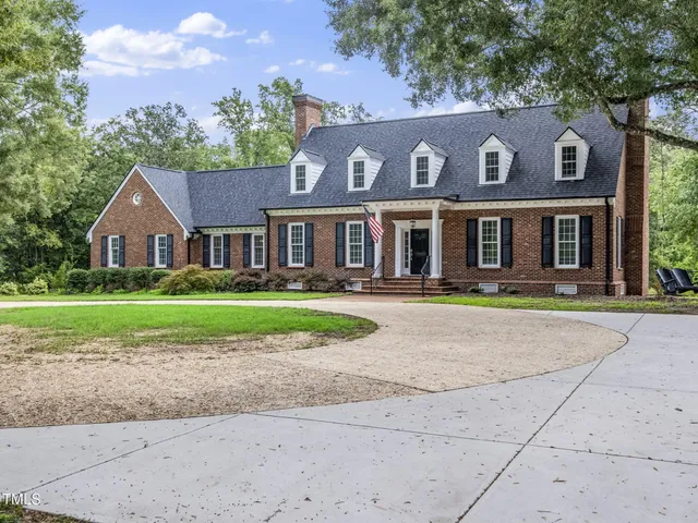 $799,000 | 270 Wiggins Road, Louisburg, NC 27549