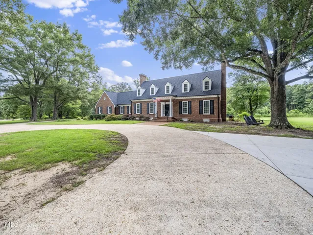 $799,000 | 270 Wiggins Road, Louisburg, NC 27549