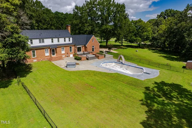 $775,000 | 270 Wiggins Road, Louisburg, NC 27549