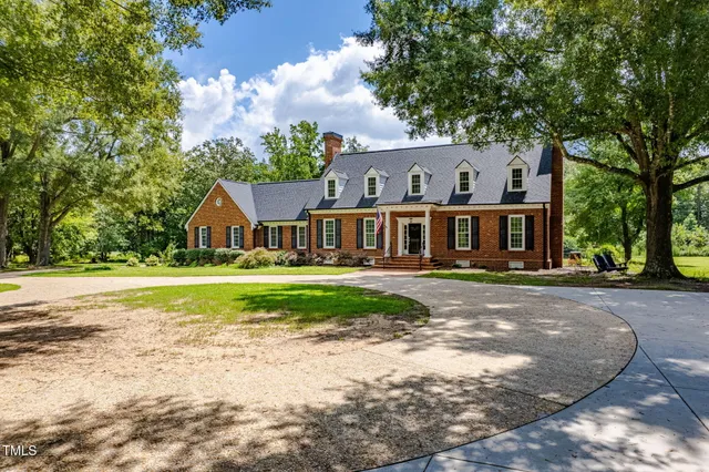 $799,000 | 270 Wiggins Road, Louisburg, NC 27549