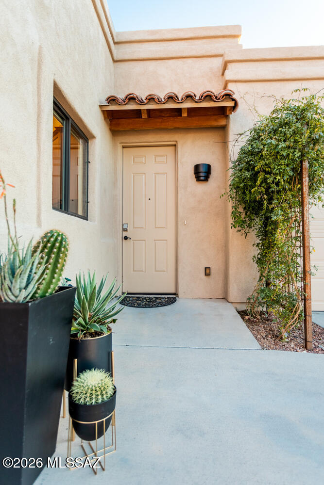 9809 North Ridge Shadow Place Tucson, AZ 85704 - Photo 2 of 27