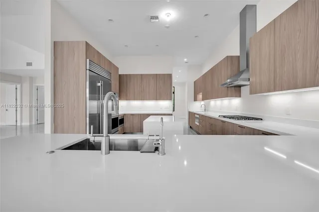 $2,750,000 | 3511 Ashwood Circle, Hollywood, FL 33312