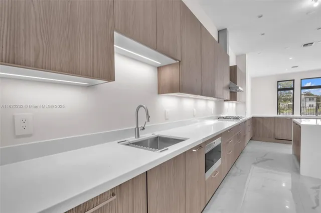 $2,750,000 | 3511 Ashwood Circle, Hollywood, FL 33312