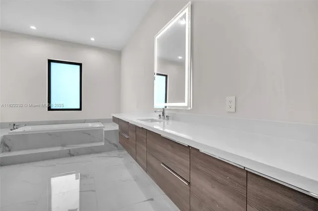 $2,750,000 | 3511 Ashwood Circle, Hollywood, FL 33312