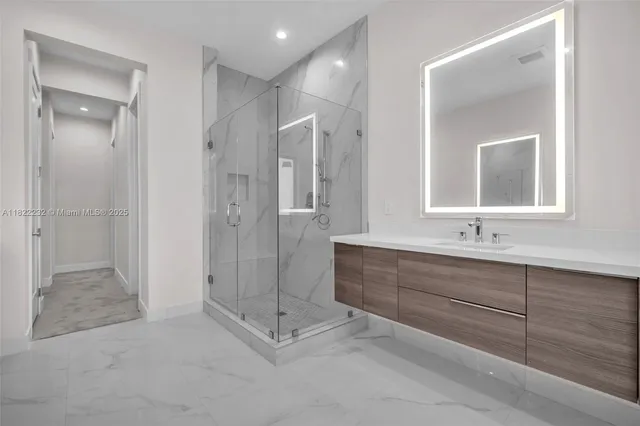 $2,750,000 | 3511 Ashwood Circle, Hollywood, FL 33312