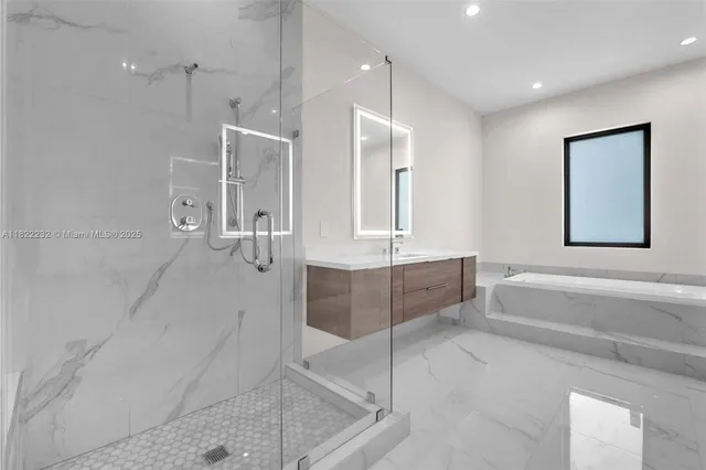 $2,750,000 | 3511 Ashwood Circle, Hollywood, FL 33312