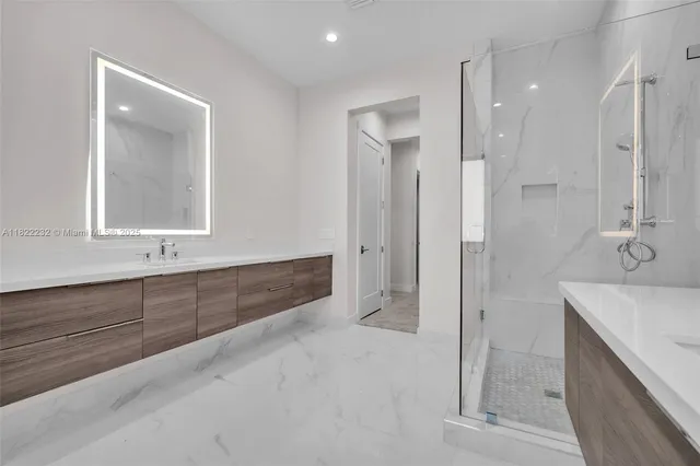 $2,750,000 | 3511 Ashwood Circle, Hollywood, FL 33312