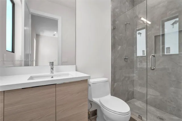 $2,750,000 | 3511 Ashwood Circle, Hollywood, FL 33312